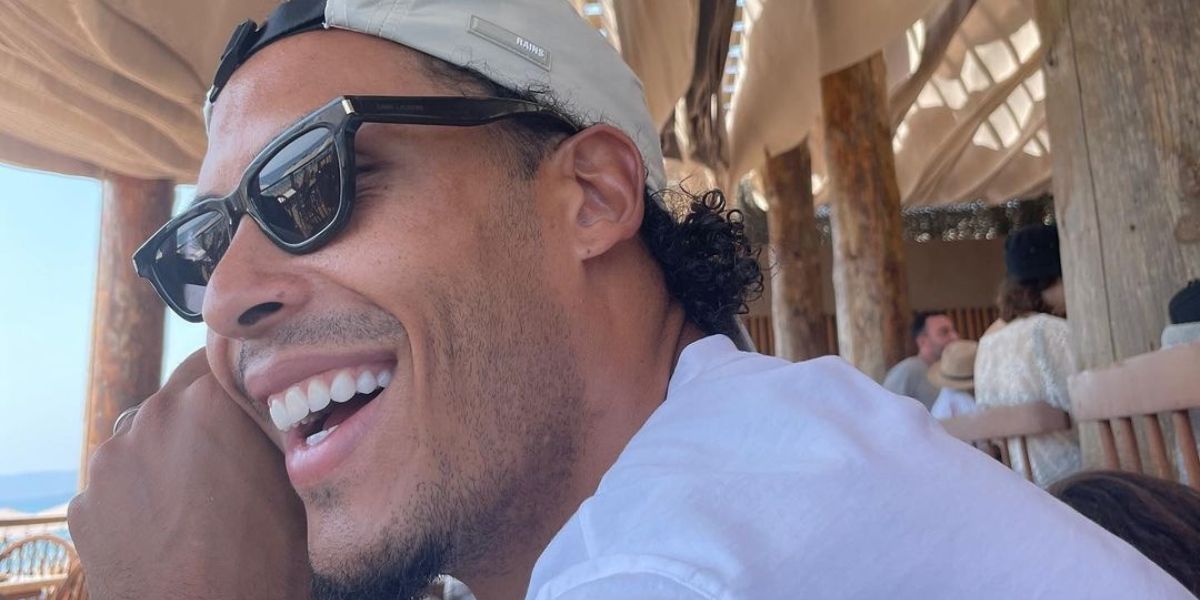 Virgil van Dijk was seen wearing black Saint Laurent Sun SL 462 Sulpice 001 sunglasses in UEFA Champion League's Facebook post