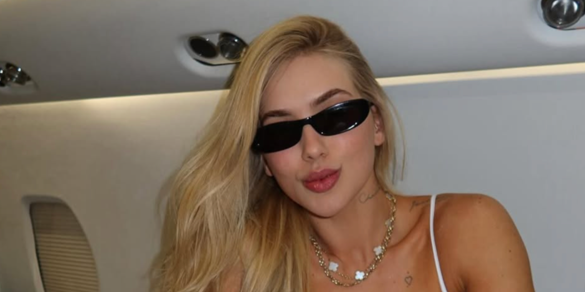 Brazilian television host Virginia Fonseca was seen wearing black Saint Laurent Sun SL 557 Shade 001 sunglasses in her Instagram post, February 2026.