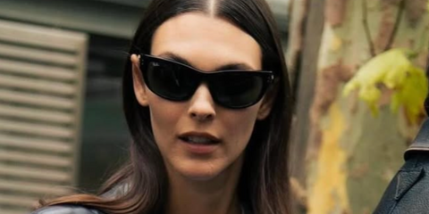 Vittoria Ceretti is seen wearing Ray-Ban Mega Balorama RB 2289 901/31 sunglasses during Paris Fashion Week season Spring/Summer 2025