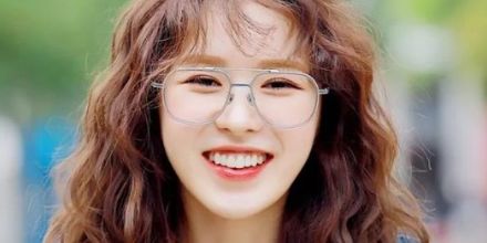 Wendy of Red Velvet Glasses