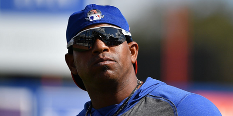 Cuban baseball player Yoenis Cespedes was seen wearing Oakley Radar EV Path OO9208 57 sunglasses during New York Mets workout session. Shop online now on Pretavoir