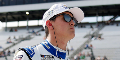Zane Smith was seen wearing matte black Oakley Thurso OO9286 01 Prizm sunglasses during qualifying for the NASCAR Cup Series Cook Out 400 in Martinsville, Virginia, March 2025