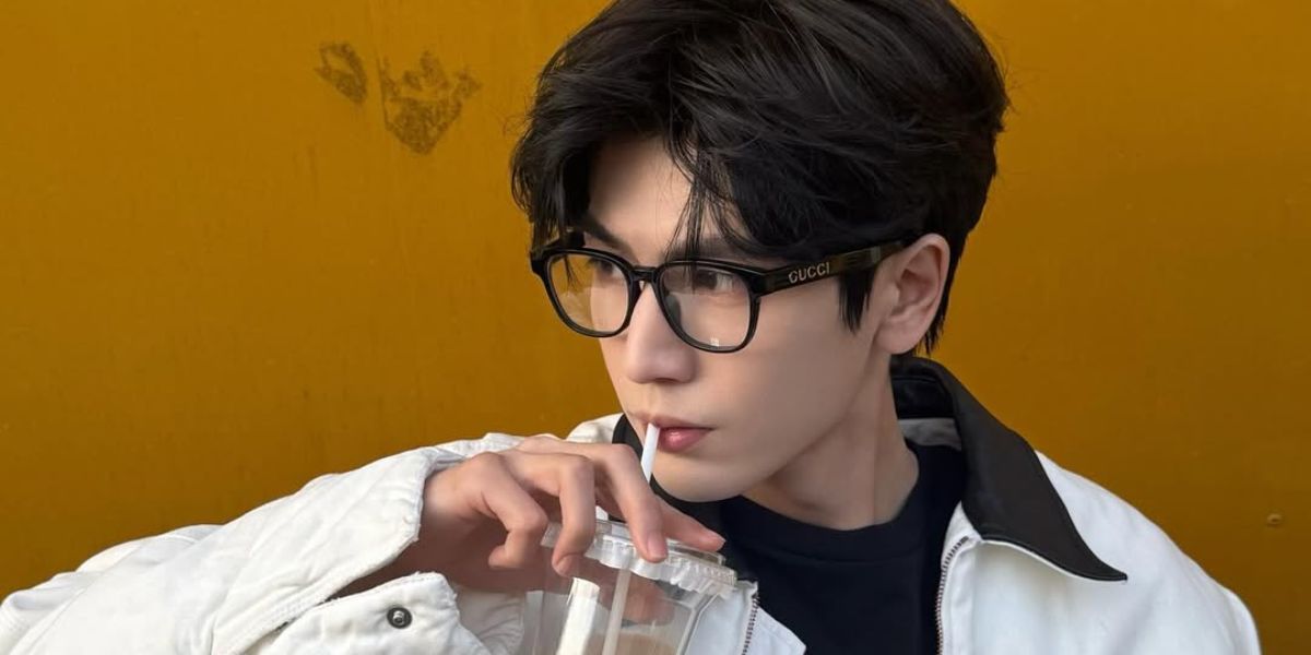 Zhang Ling He is seen wearing Gucci GG1746OA 001 black optical glasses in his Instagram post