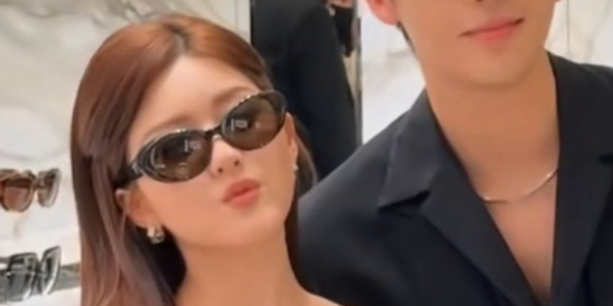 Zhao Lusi is seen wearing Versace 4455U GB1/87 cat eye acetate sunglasses to host the brand's boutique event in China