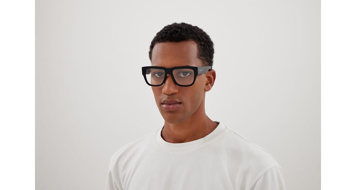 Alexander McQueen AM0510O 001