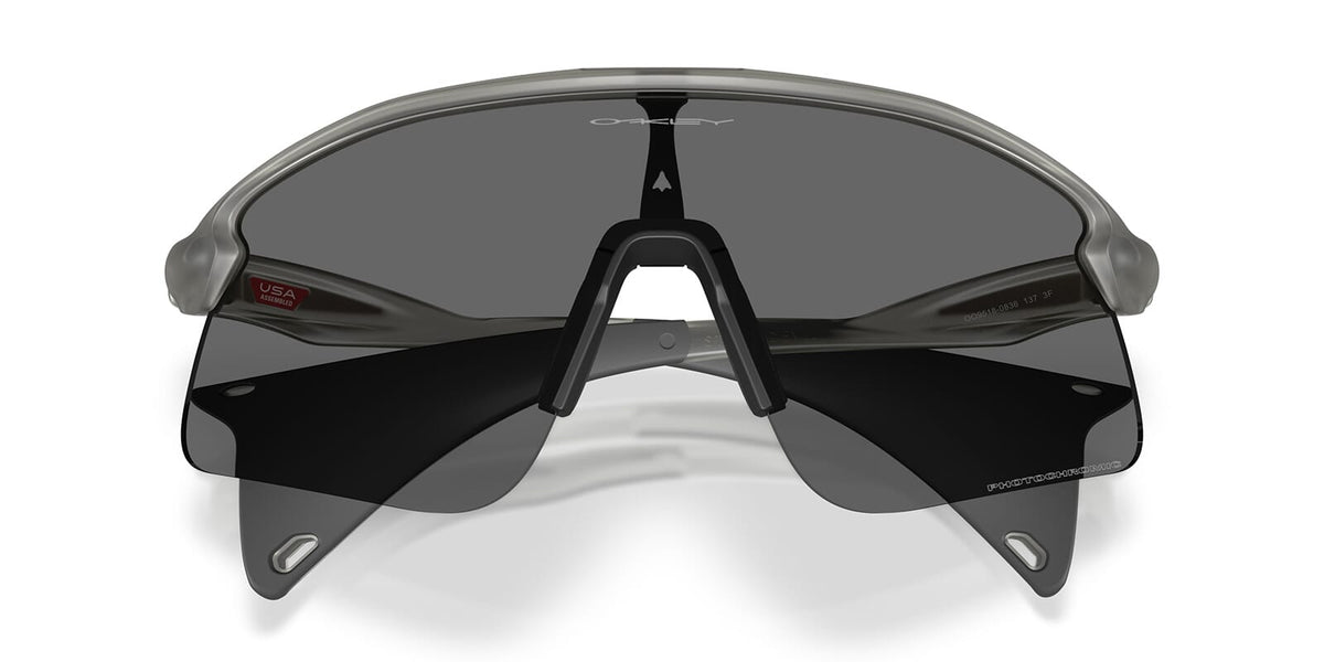 Oakley Stunt Devil S OO9518 08 Photochromic Sunglasses