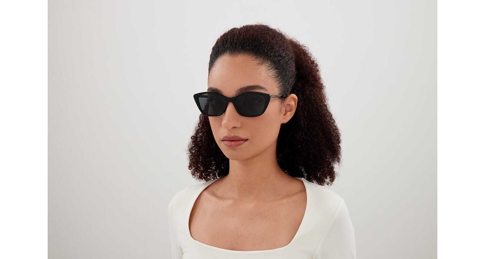 GR814 avec deuxclefs ブラック S Saint Laurent SL 775 001 Sunglasses - US